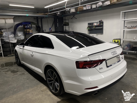 Audi A5. Оклейка крыши_1