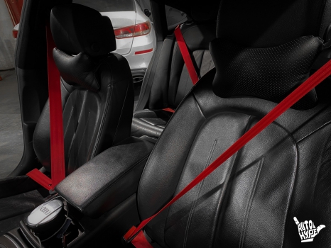 Audi A7 . Красные ремни безопасности_3