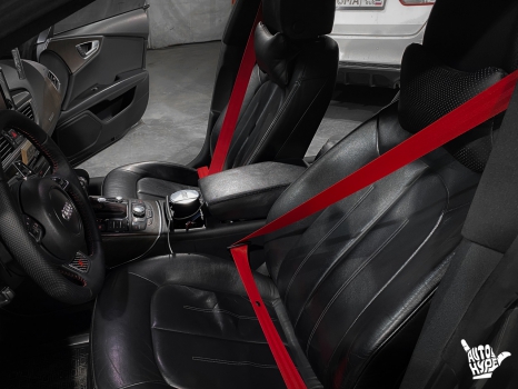 Audi A7 . Красные ремни безопасности_4