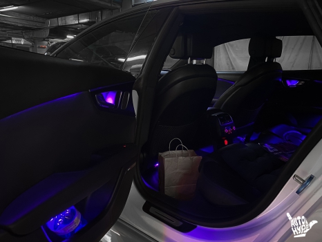 Audi A7, Подсветка салона, перетяжка руля_6