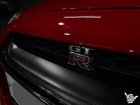 Nissan GT-R R35. Замена ремней безопасности_3