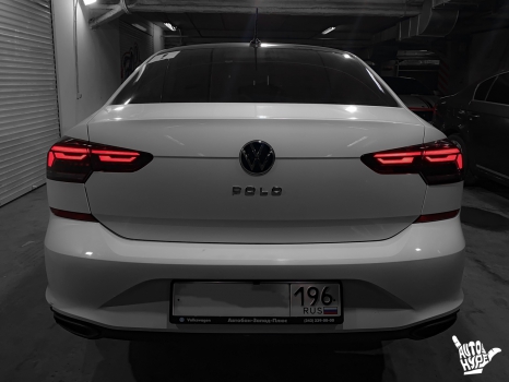 Volkswagen Polo.  Оклейка крыши_7